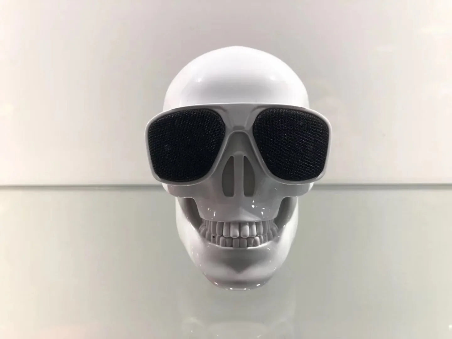 Altavoces portátiles Mini Calavera, inalámbricos por Bluetooth, con dibujos animados de huesos, cabeza fantasma pequeña, Compatible con música estéreo de 5W Hd-MovilExpressShop